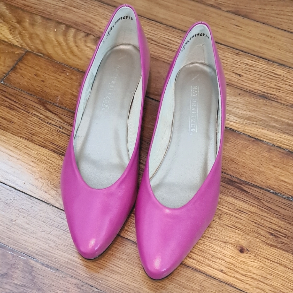 Vintage Flats 8/24